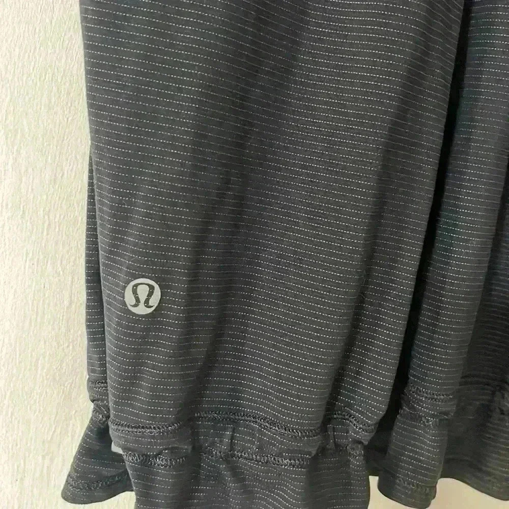 Lululemon Ta Ta Topper Tank Top - Picture 4 of 8